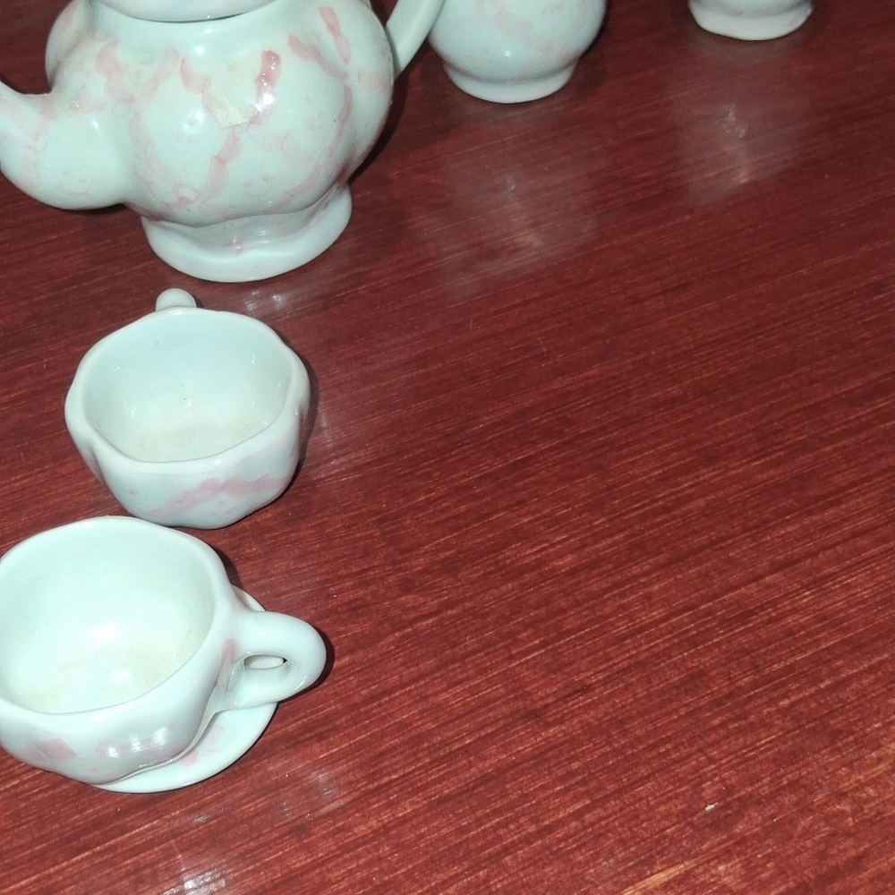 Mini Tea Set - Picture 5 of 6